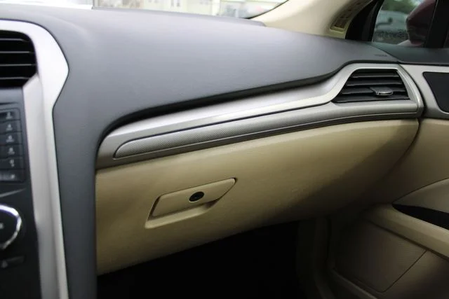 Used 2014 Red Ford SE image 16