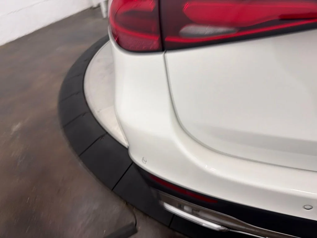 New 2027 White Mercedes-Benz GLC 300 image 53
