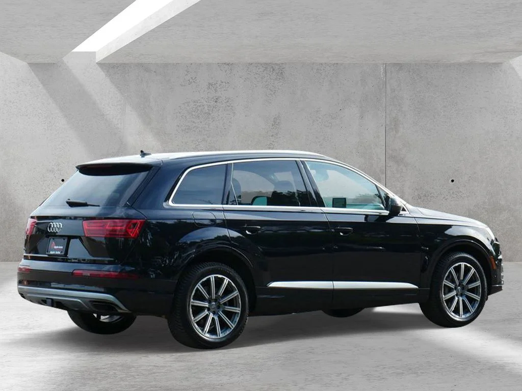 Certified Used 2019  Audi  image 3