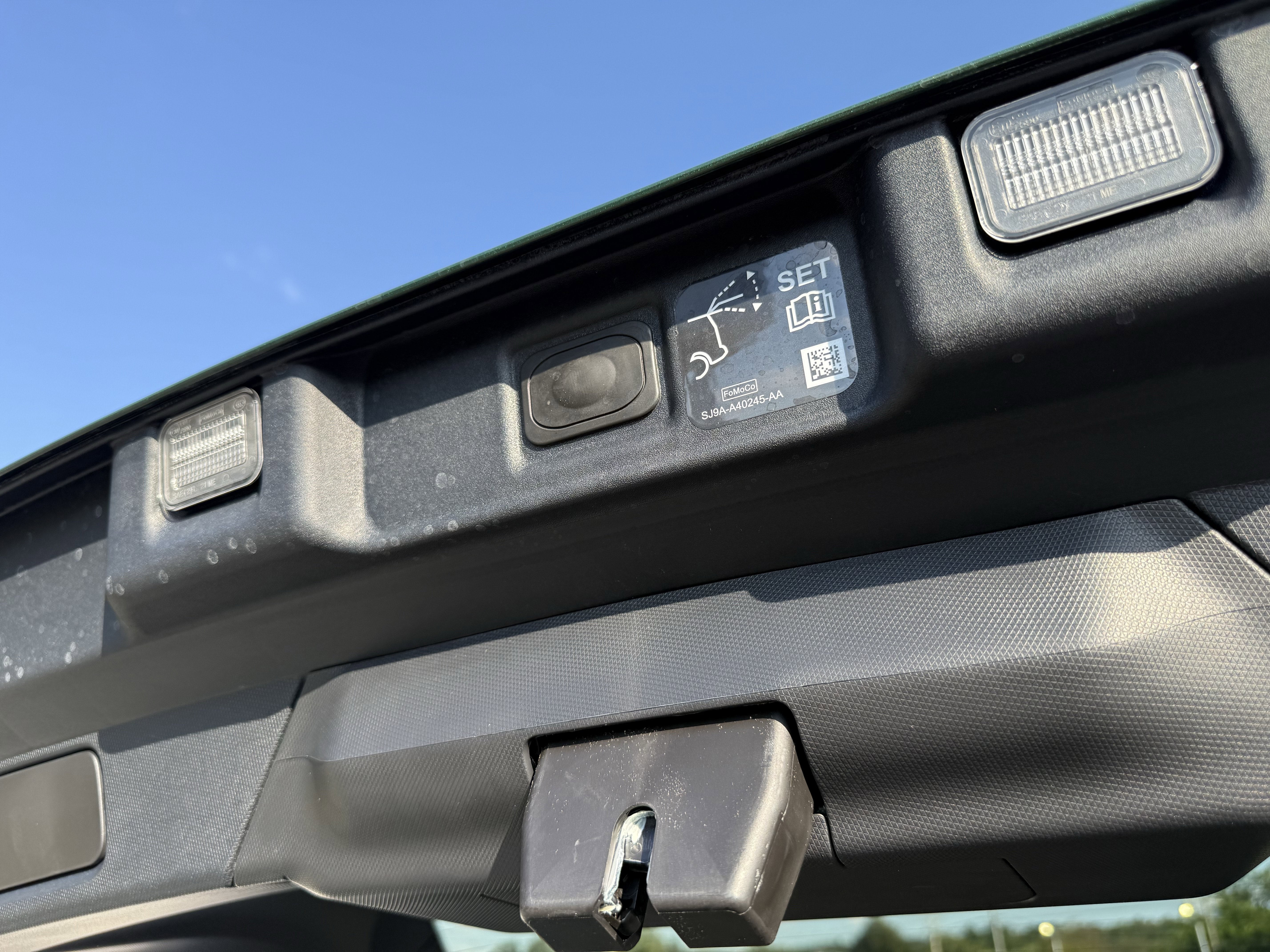 2025 Ford Mustang Mach-E Premium - Photo 34