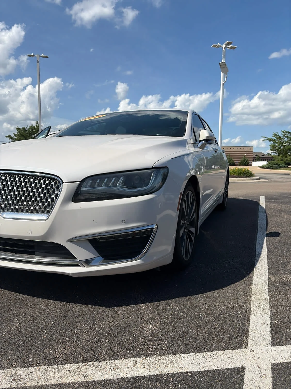 2020 Lincoln MKZ Reserve II FWD's photo