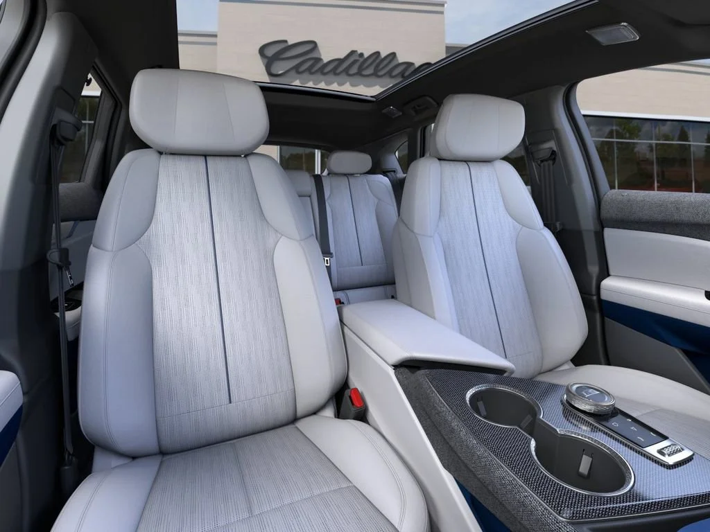 2026 Cadillac OPTIQ Premium Luxury - Photo 16