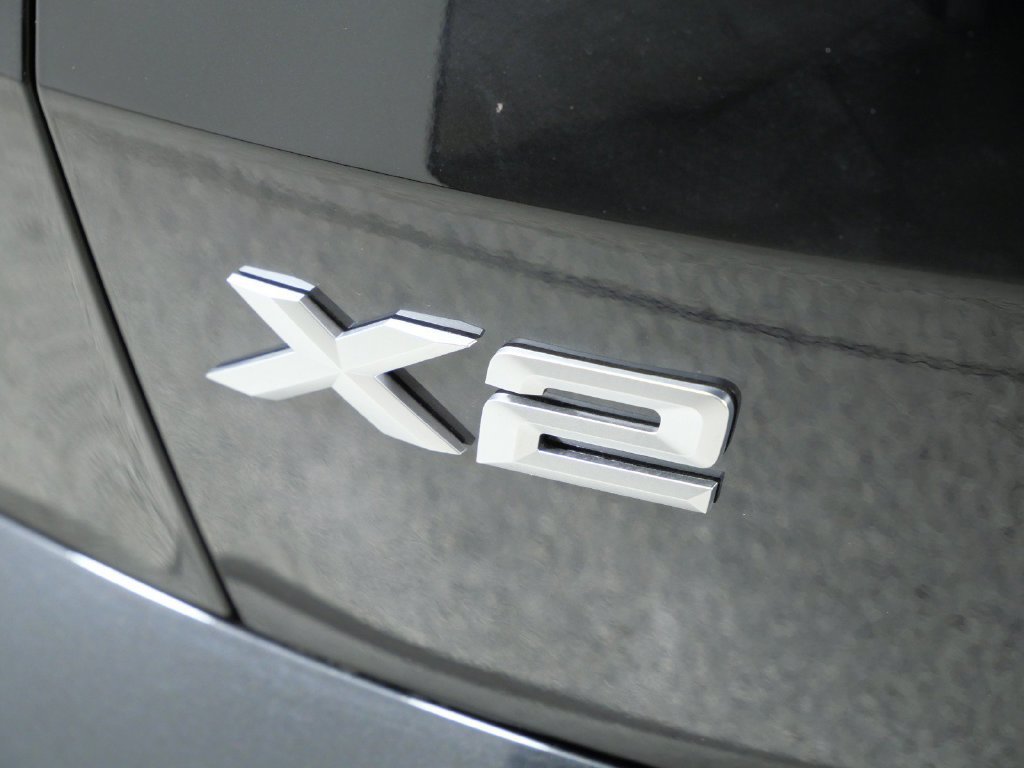 New 2027 Black Sapphire Metallic BMW xDrive28i image 13