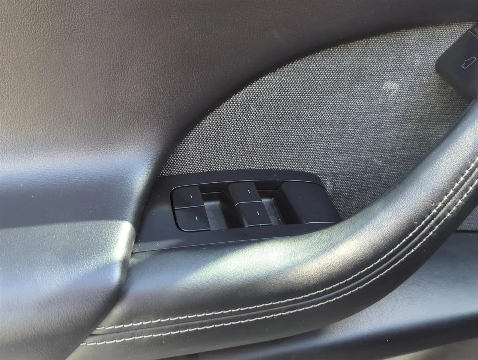 Used 2024 Gray Tesla  image 8