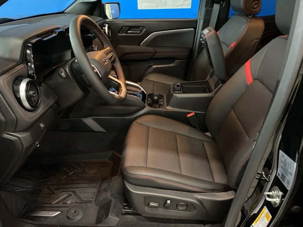 2026 Chevrolet Colorado Z71 - Photo 10