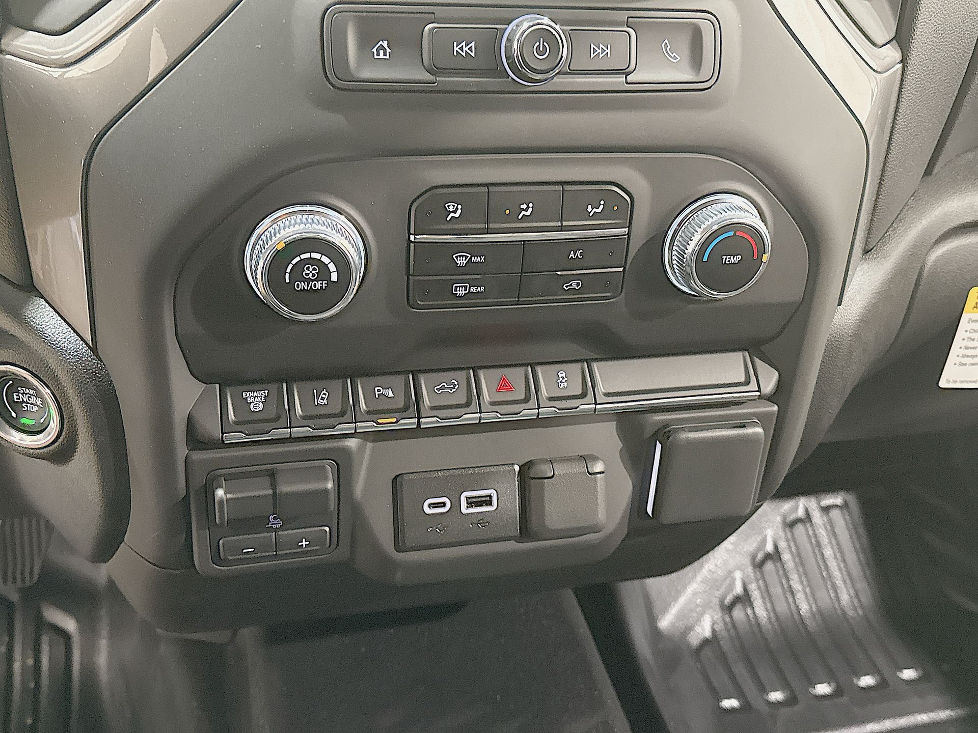 2025 GMC Sierra 2500HD Pro - Photo 17