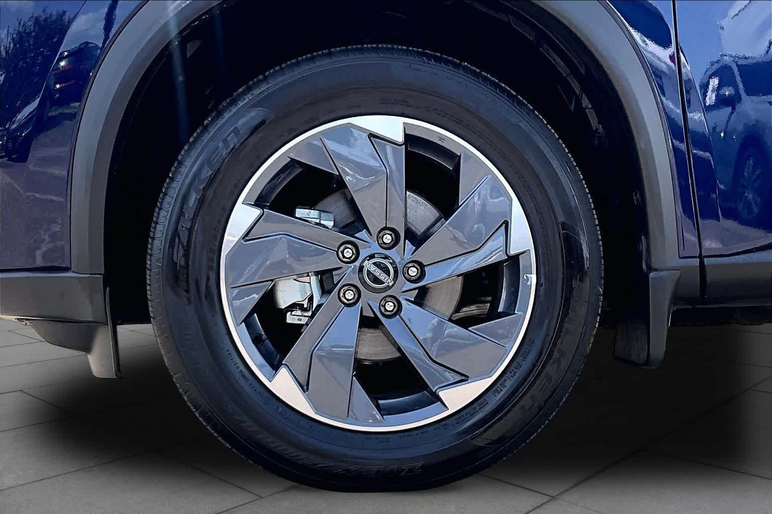 Used 2026 Deep Ocean Blue Pearl Nissan SV image 11