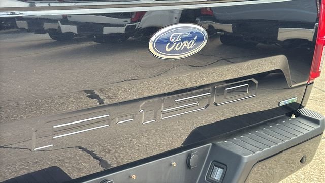 Used 2020 Black Ford XL image 10