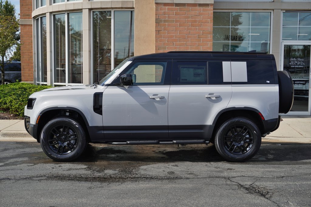 New 2026 Borasco Grey Land Rover S image 2