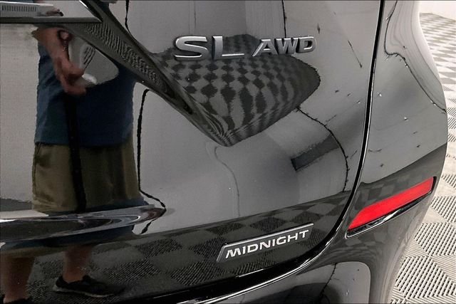 Used 2024 Super Black Nissan SL image 9