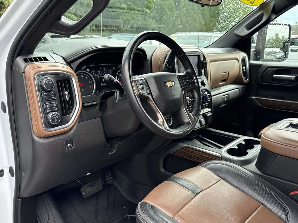 Used 2020 Beige Chevrolet High Country image 2