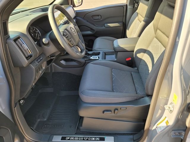 2026 Nissan Frontier SV - Photo 11