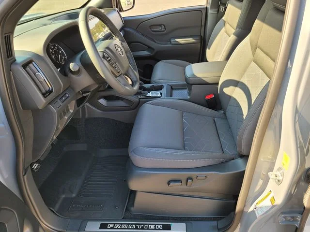 2026 Nissan Frontier SV - Photo 11