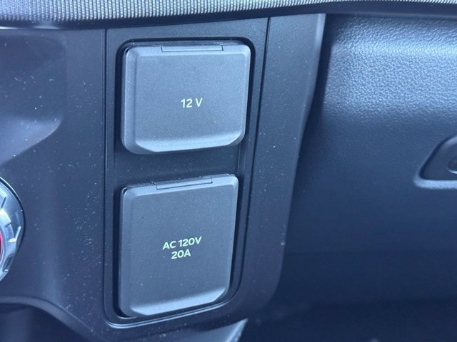 New 2027 Carbonized Gray Metallic Ford F-250® Platinum® image 39