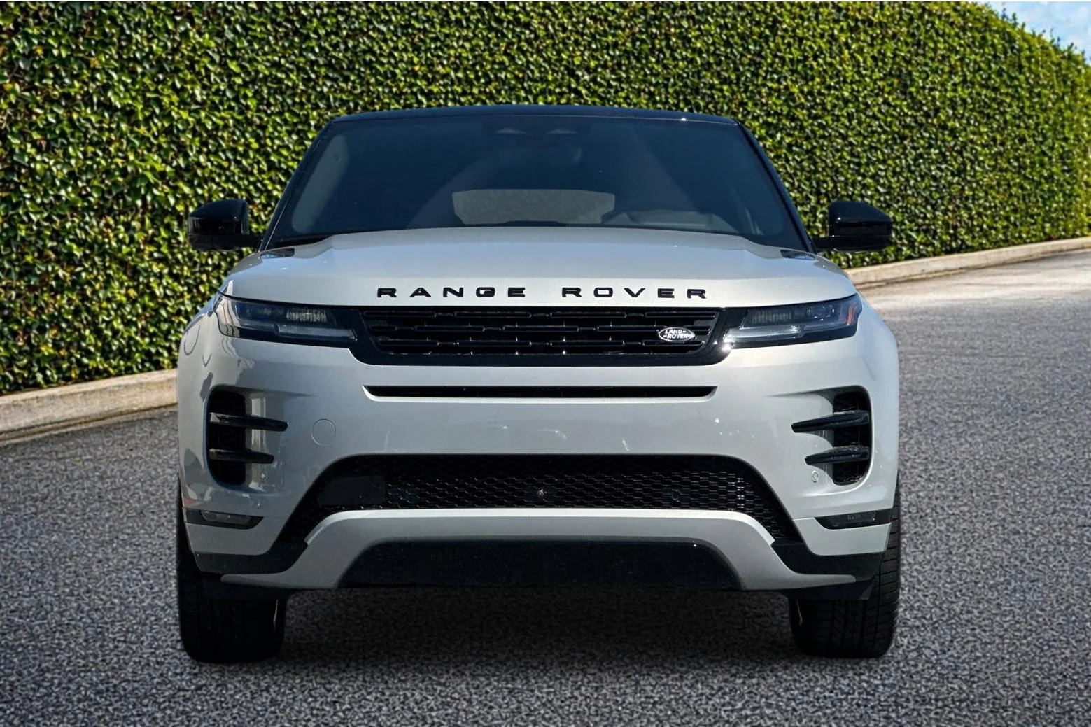 2026 Land Rover Range Rover Evoque Dynamic SE - Photo 9
