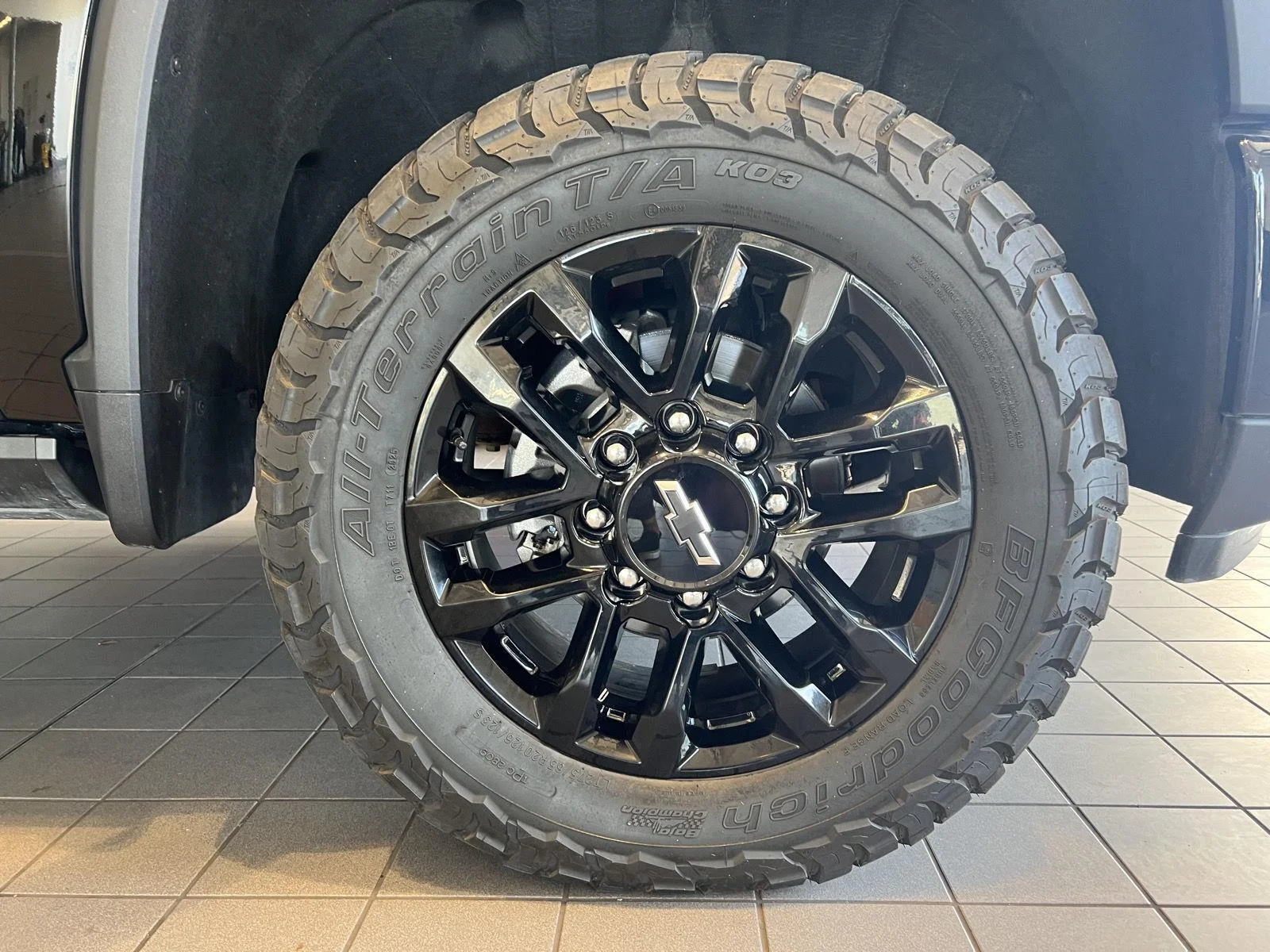 Used 2025 Black Chevrolet LTZ image 9