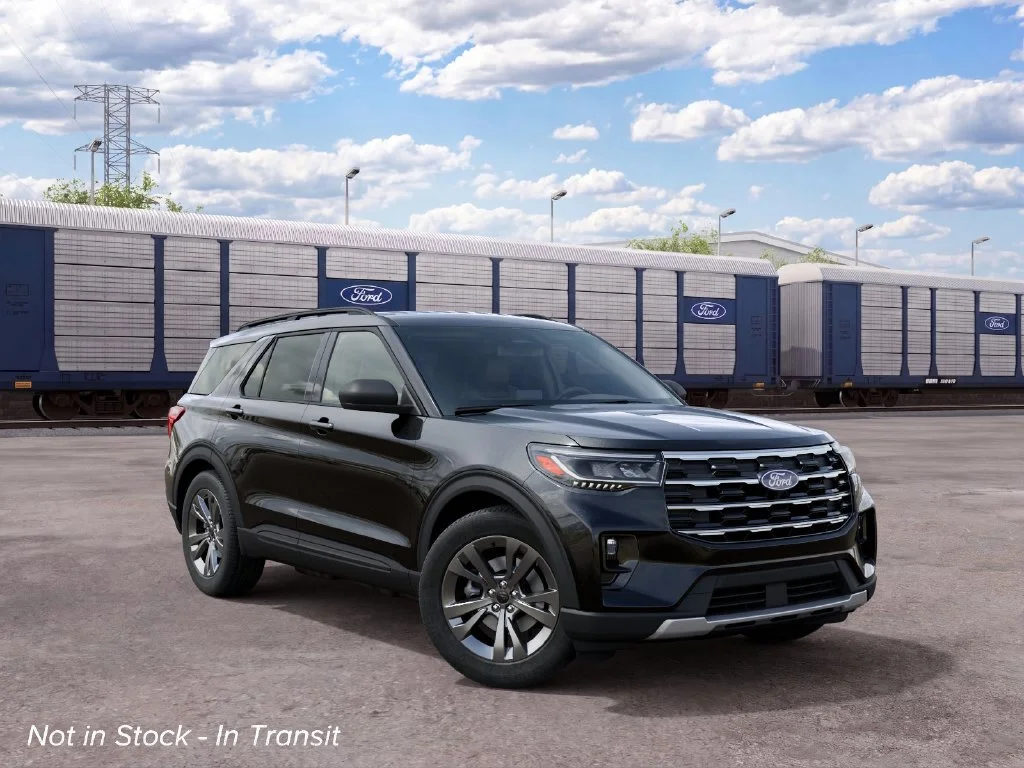 New 2027 Agate Black Metallic Ford Active image 4