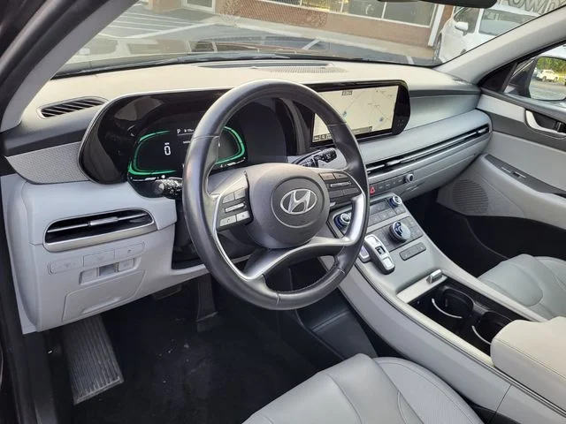 Used 2024 White Hyundai SEL image 10