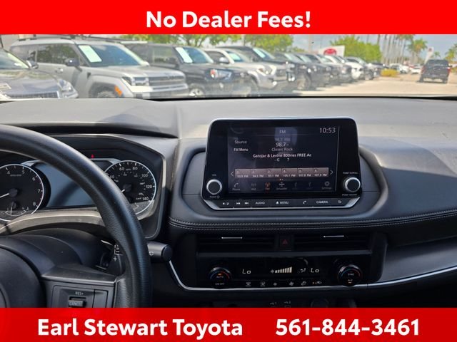 Used 2024 White Nissan SV image 5