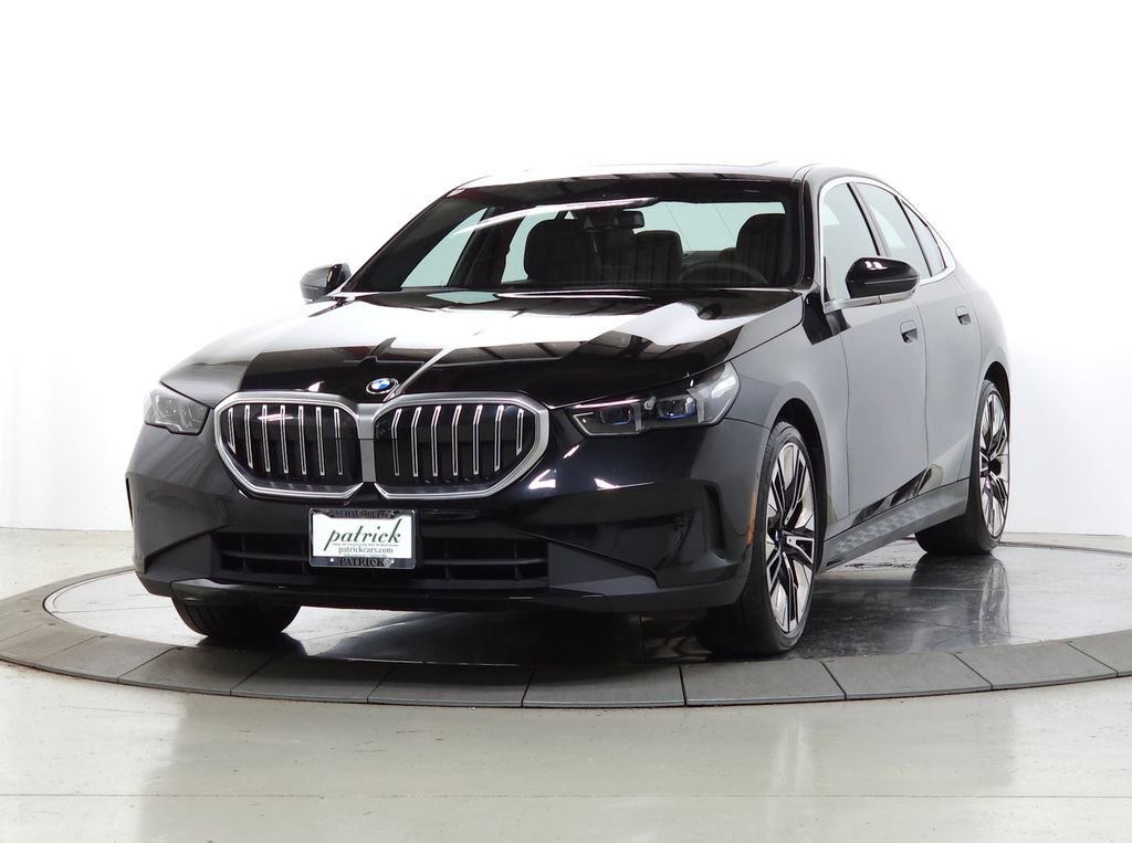 Used 2024 Black Sapphire Metallic BMW 540i xDrive image 4