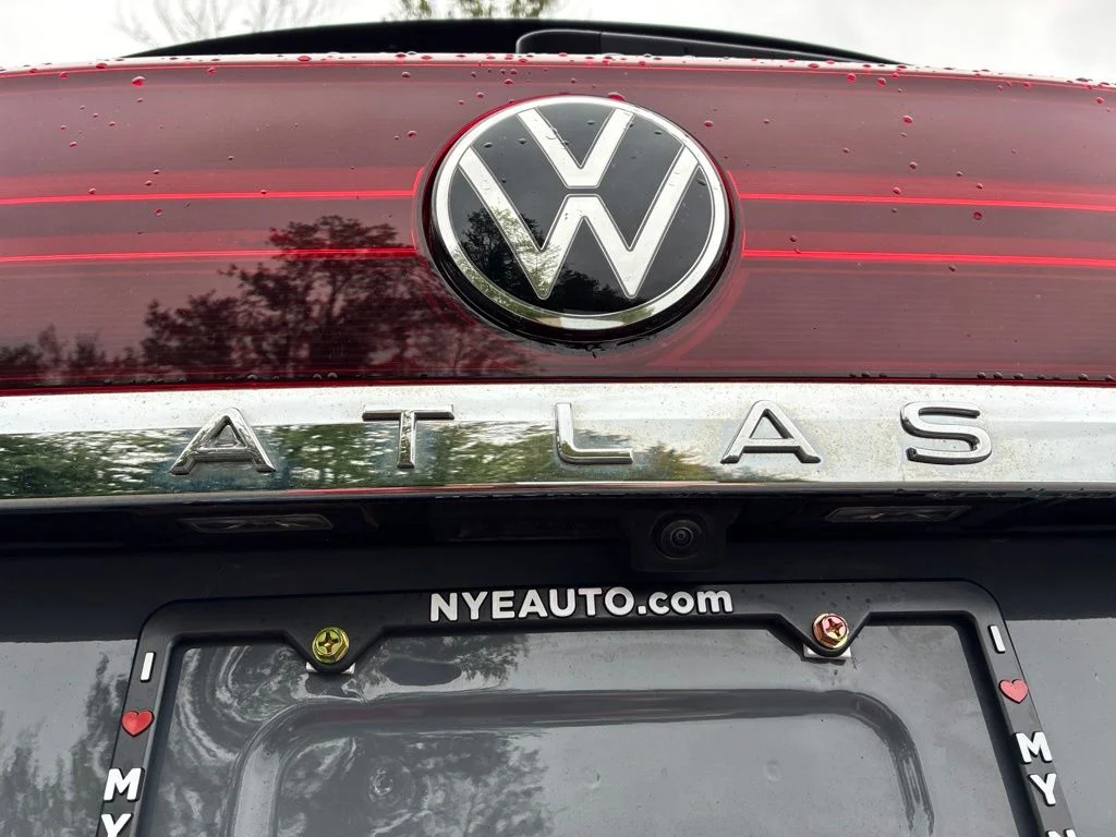 Used 2024  Volkswagen 2.0T SE w/Technology image 64