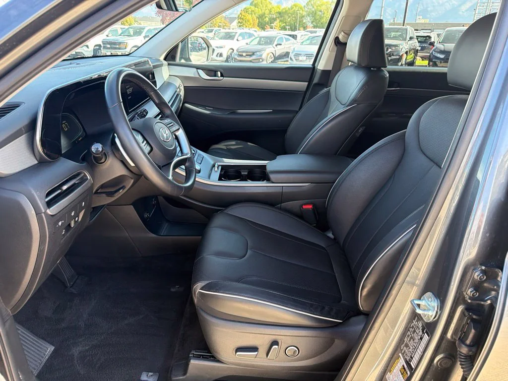 Used 2025 Gray Hyundai SEL image 16