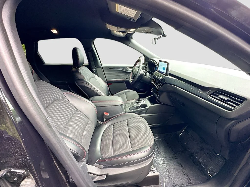 Used 2023 Black Ford ST-Line image 28