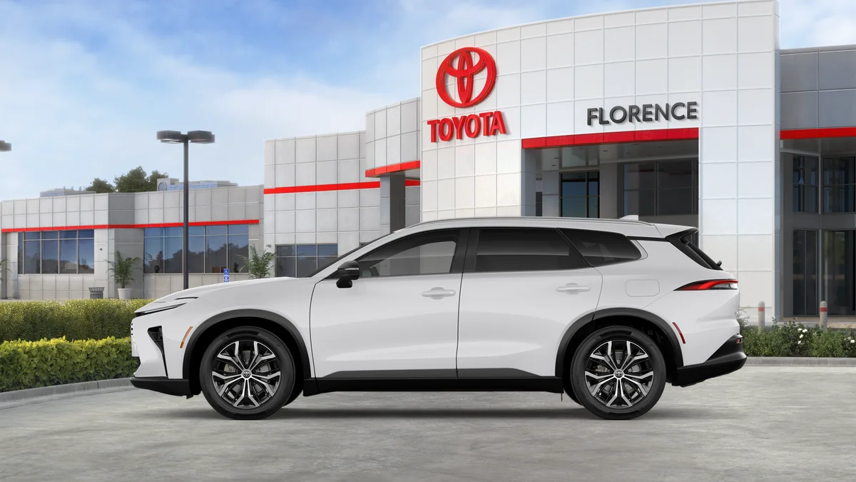 New 2026 Oxygen White Toyota XLE image 36
