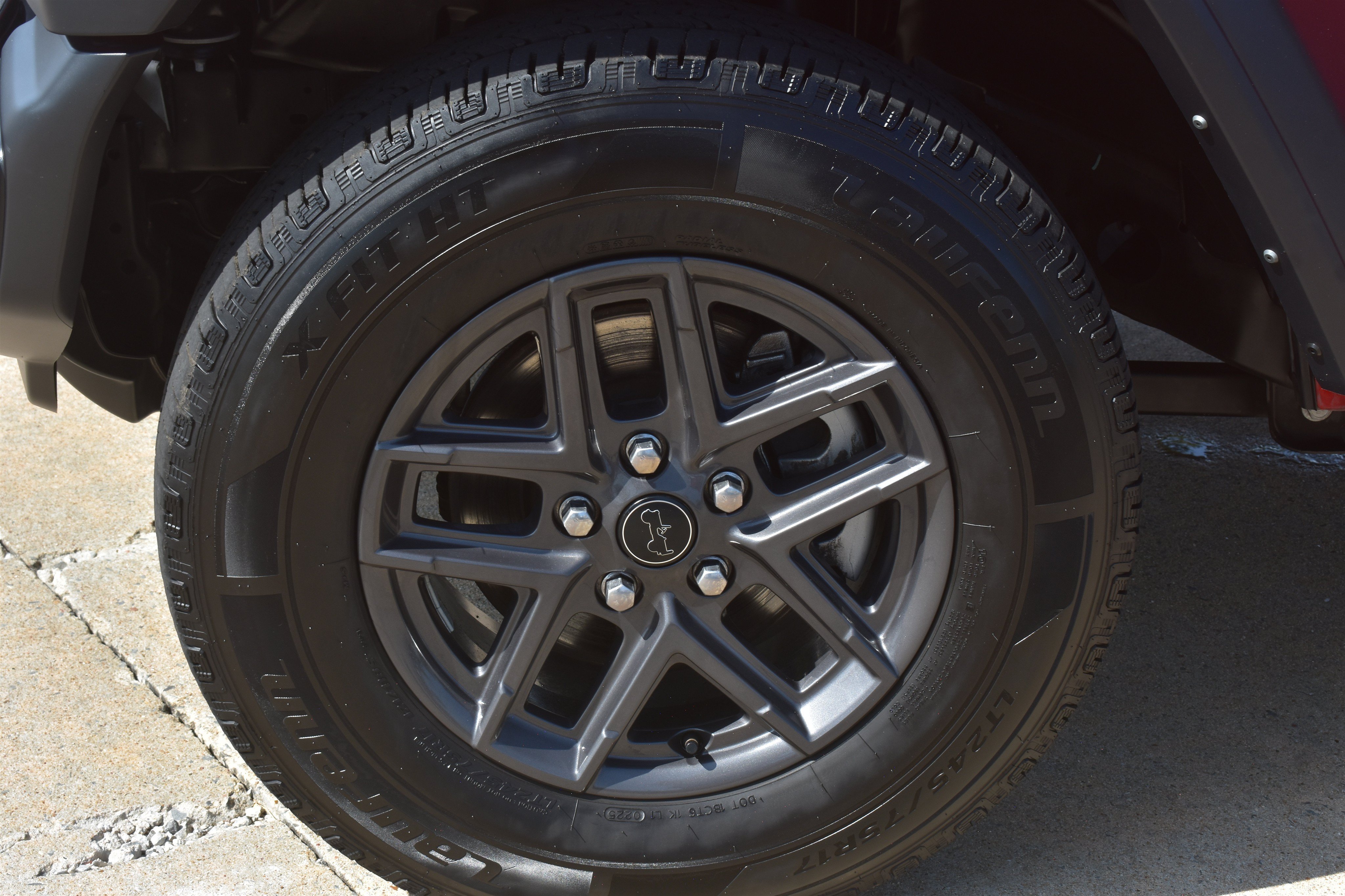 Used 2024 Firecracker Red Jeep Sport S image 9