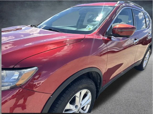 Used 2016 Red Nissan SV image 9