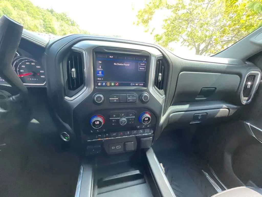 Used 2022 Black Chevrolet LTZ image 19