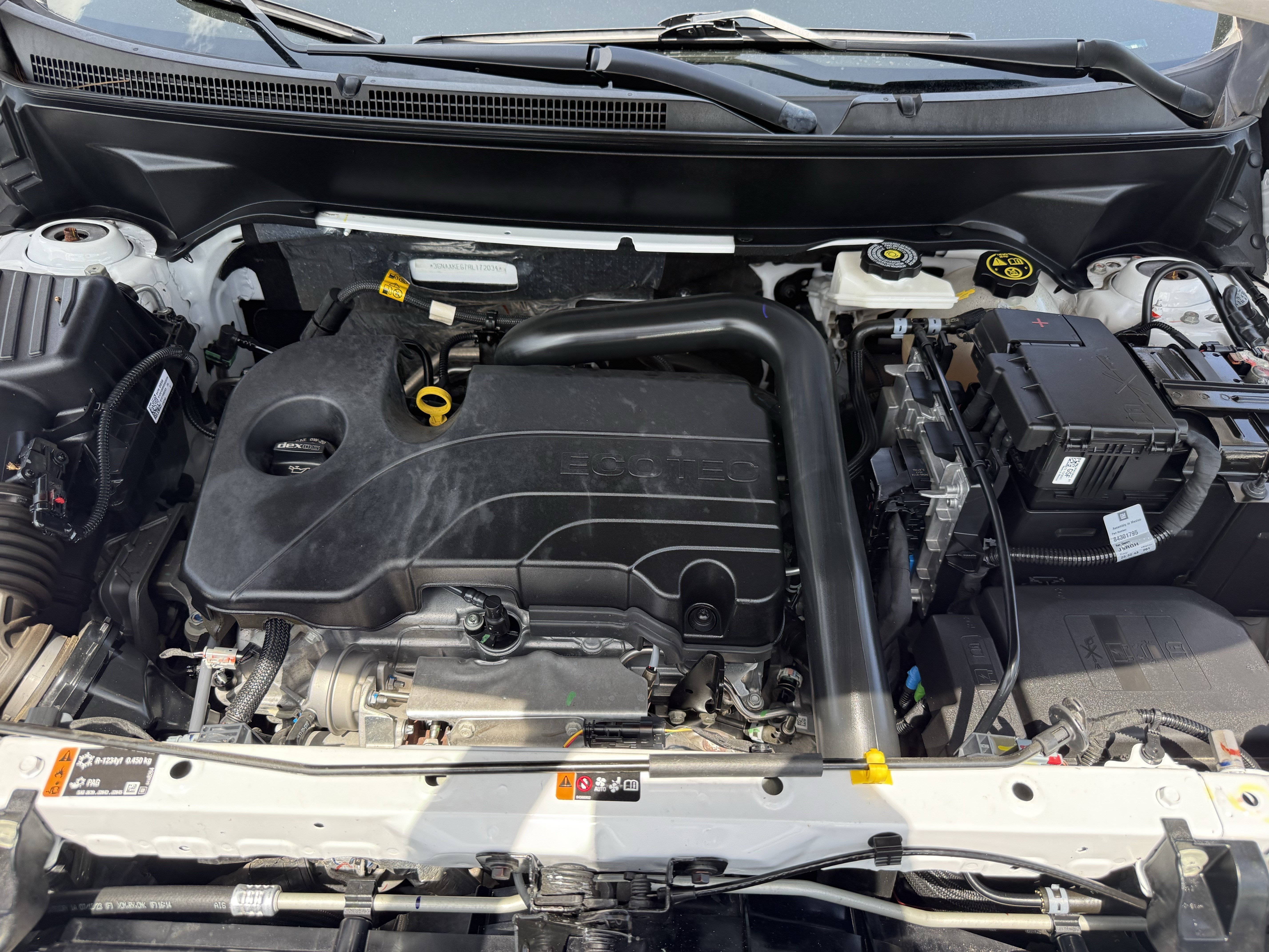 Used 2024 Summit White Chevrolet LT image 30