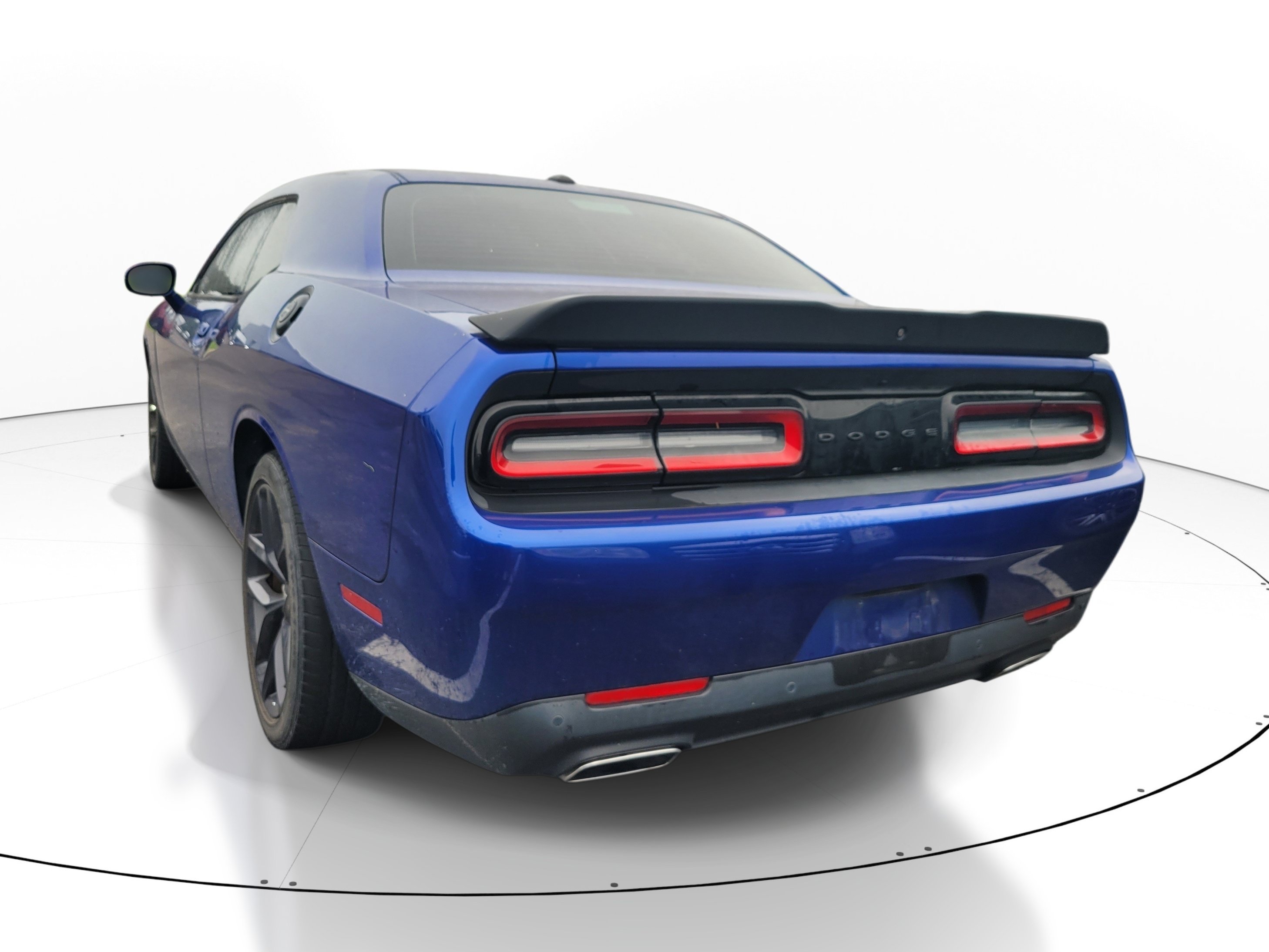 Used 2021 Indigo Blue Dodge SXT image 6