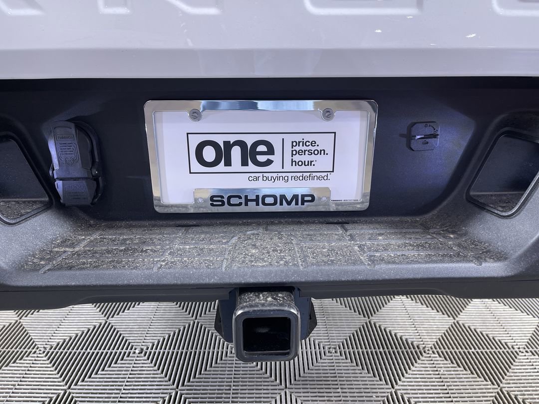 New 2026 Oxford White Ford XL image 23