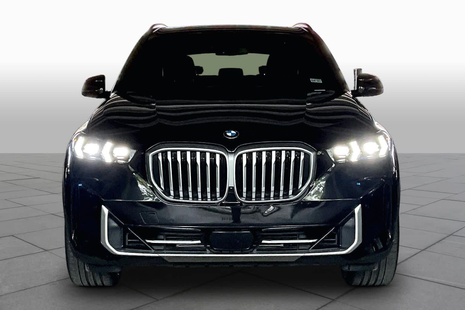 Used 2024 Black Sapphire Metallic BMW xDrive40i image 3