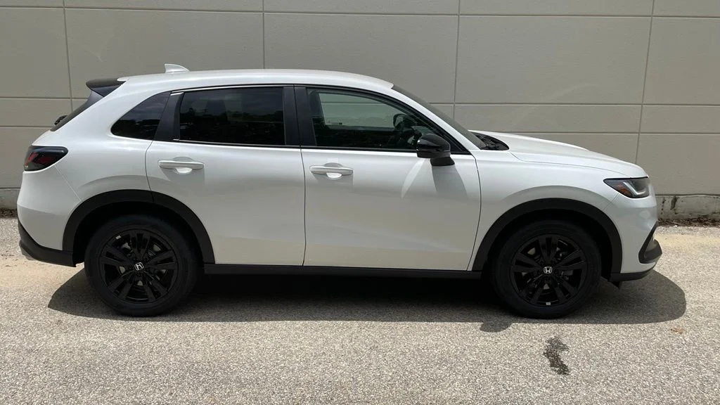 New 2027 Platinum White Pearl Honda Sport AWD image 5