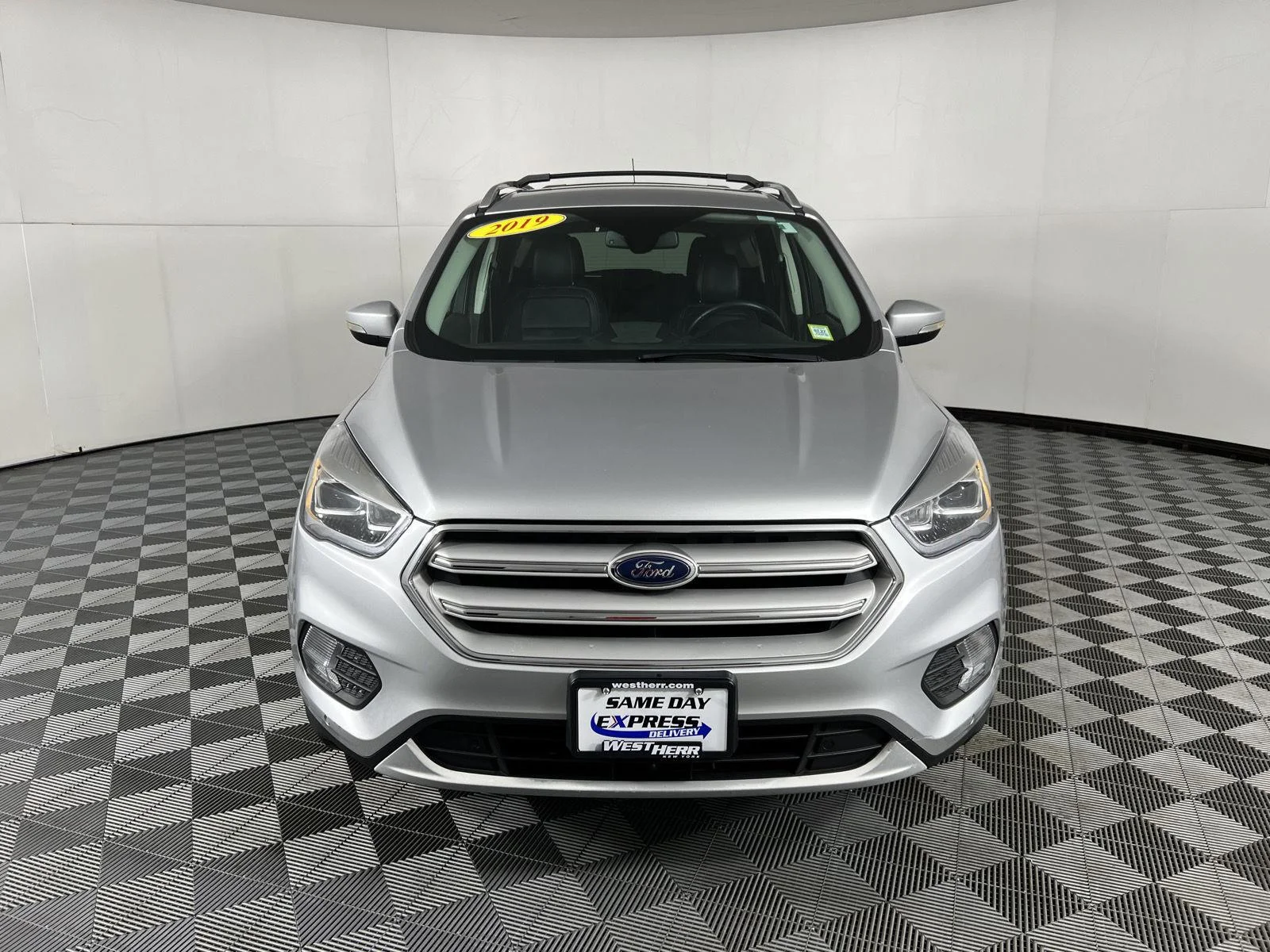 Used 2019 Ingot Silver Ford Titanium image 10
