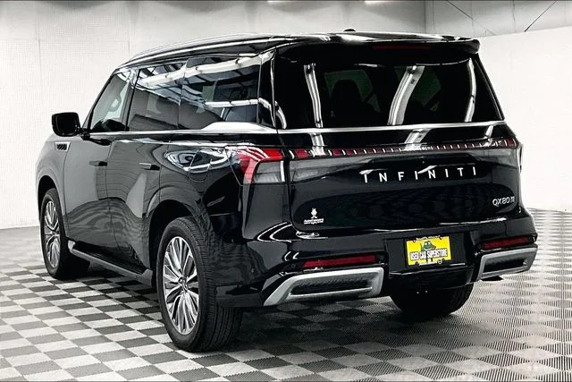 Used 2025 Mineral Black INFINITI SENSORY image 3