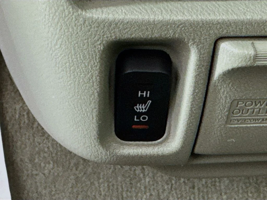 Used 2007 Nimbus Gray Metallic Honda Touring image 22