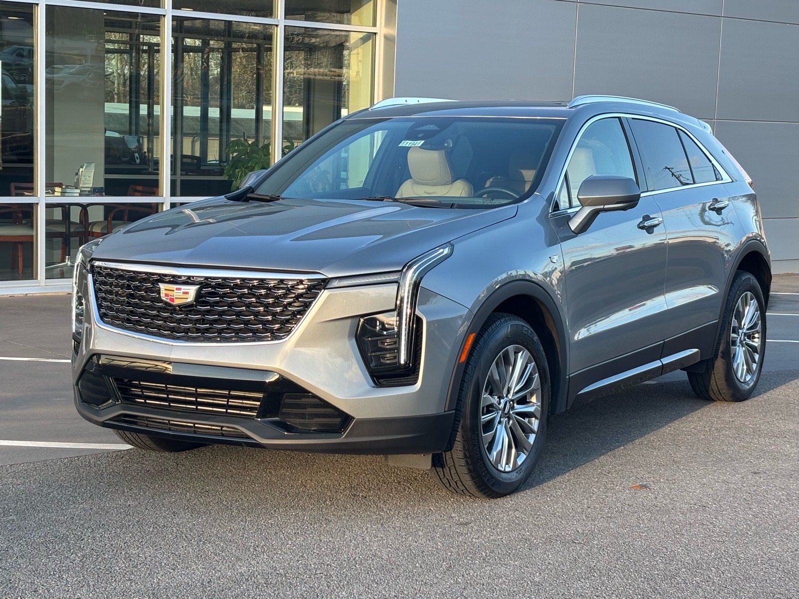 2025 Cadillac XT4 Premium Luxury