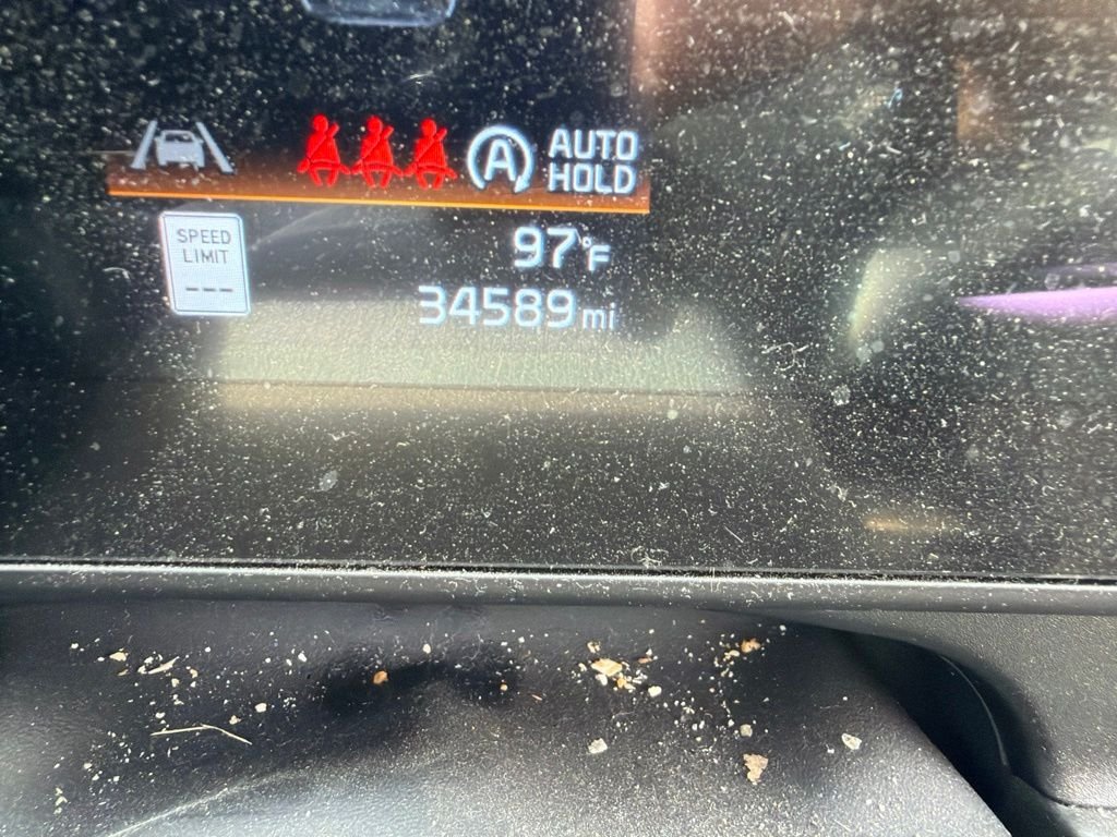 Used 2023 White Kia X-Line image 9