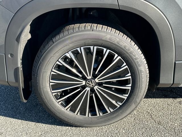 New 2026 Platinum Gray Metallic Volkswagen 2.0T S image 17