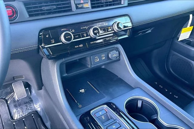New 2025 Honda Pilot Touring+ 4D Sport Utility