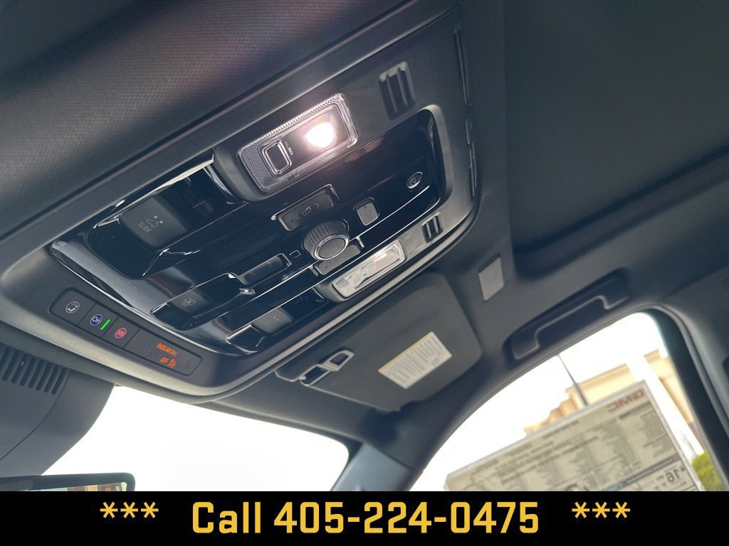 2026 GMC Yukon Denali - Photo 23