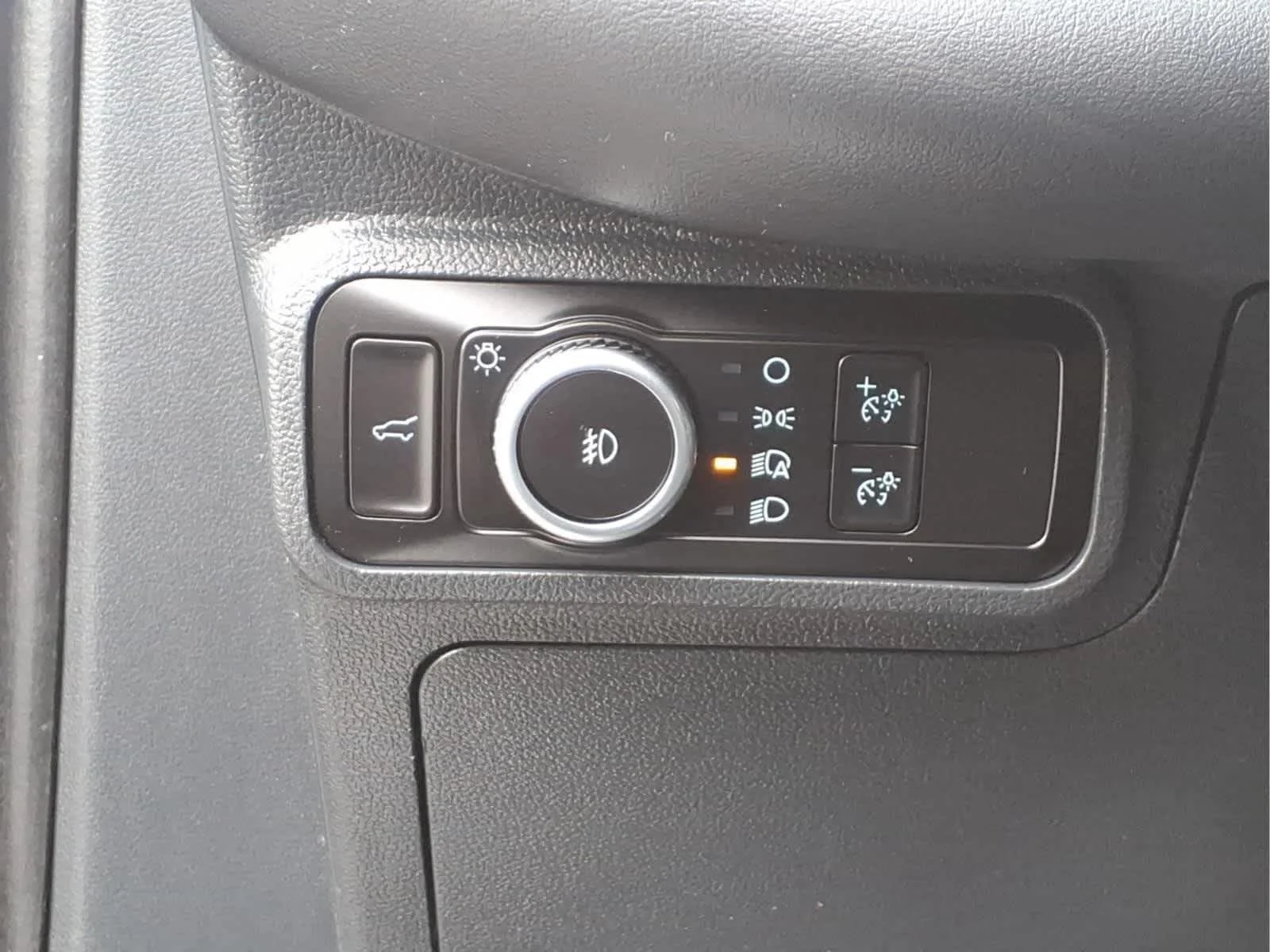 Used 2026 Carbonized Gray Metallic Ford ST-Line image 13