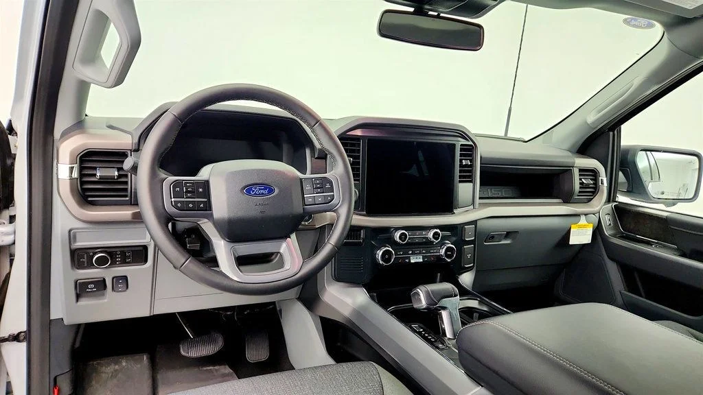 Used 2025 Space White Metallic Ford XLT 4WD SuperCrew 5.5