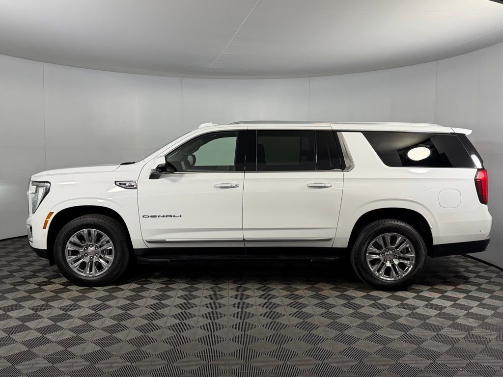 Used 2025 White GMC Denali image 9
