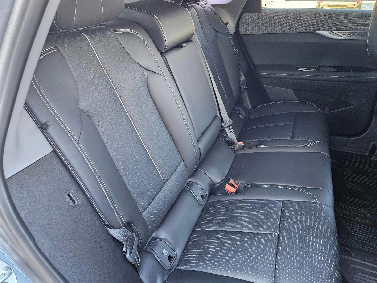 2026 Cadillac OPTIQ Premium Sport - Photo 28