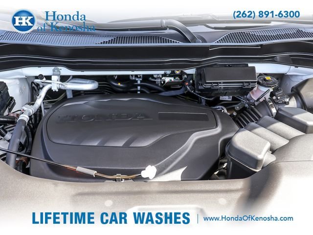 Certified Used 2025 Platinum White Pearl Honda AWD TRAILSPORT image 28
