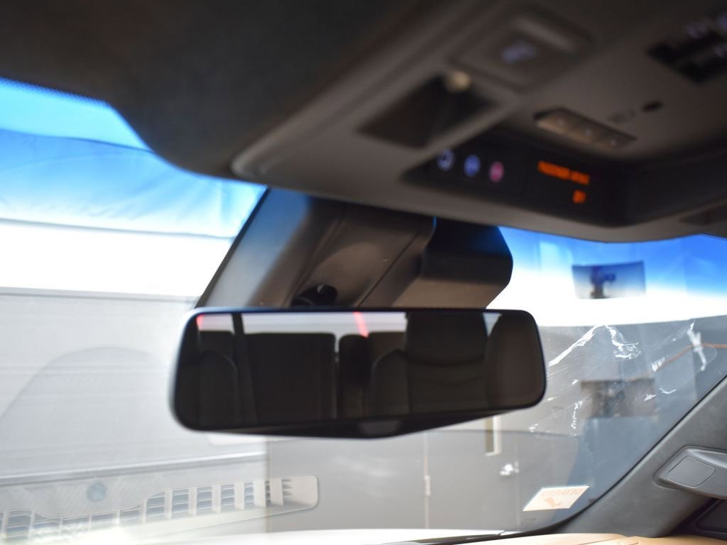 2017 CADILLAC ESCALADE - Image 20